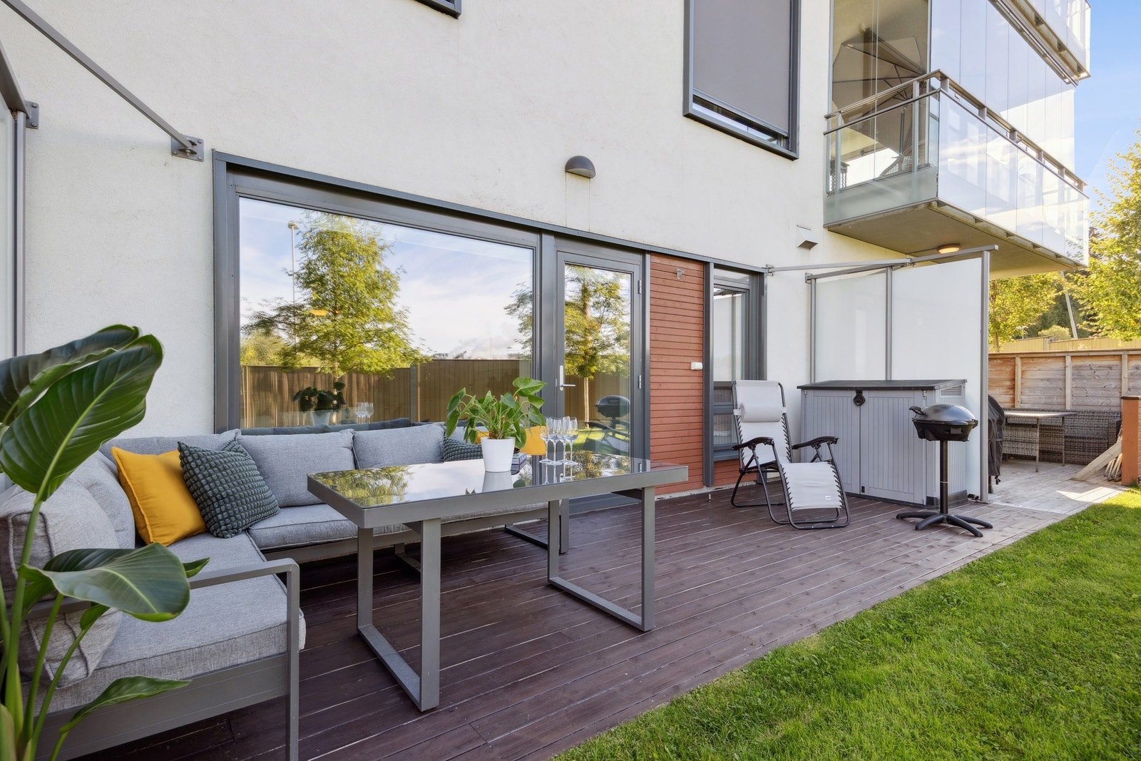 Den store terrassen kan innredes i flere fine soner. Galleribilde