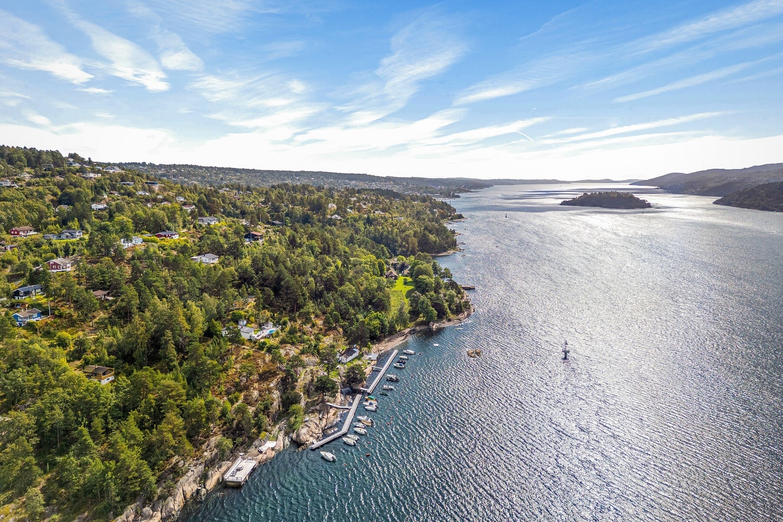 Her har du enkel tilgang til Oslofjorden - perfekt for båt, kajakk eller en dukkert på varme sommerdager Galleribilde