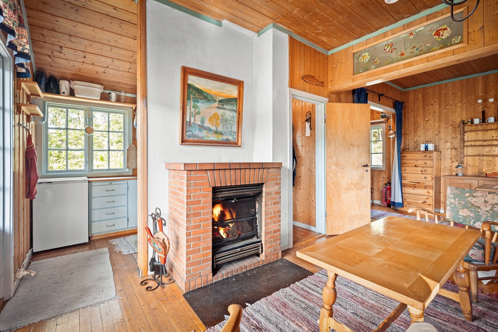 Fungerende peis i stue Galleribilde