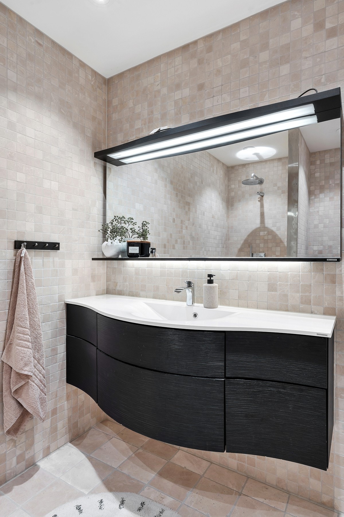 Leiligheten har to badrom. Galleribilde