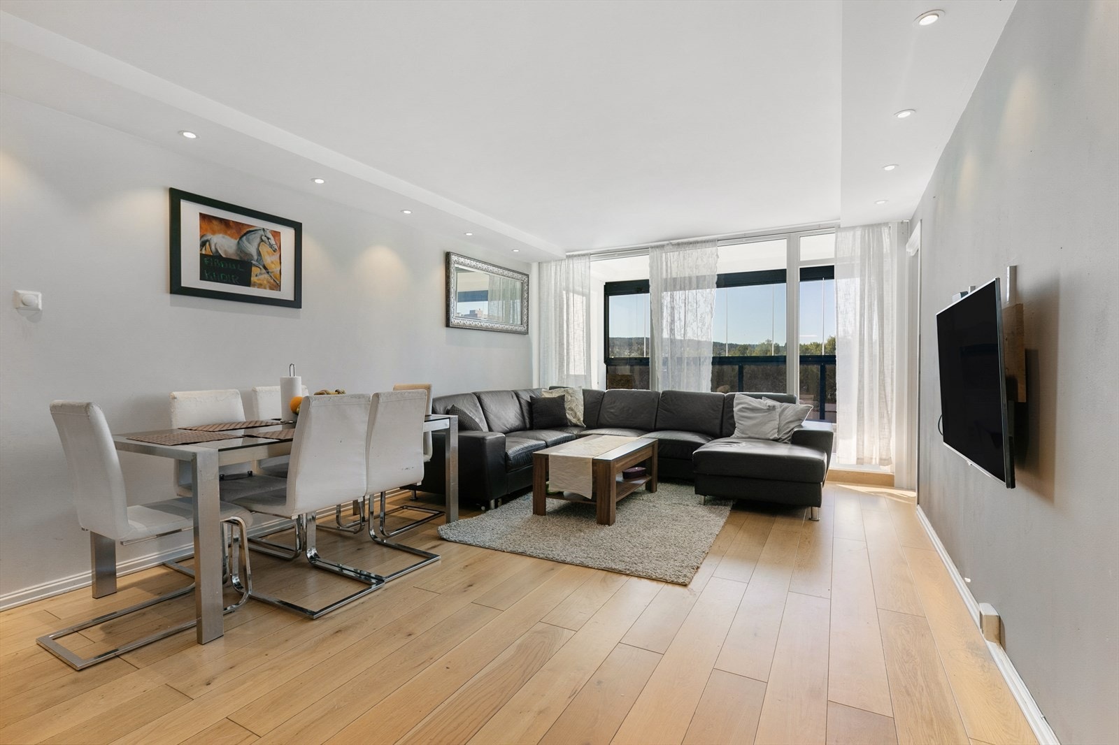 Velkommen til Maria Dehlis Vei 59! Presenters av Arsalan Syed v/ Eiendomsmegler 1 Galleribilde