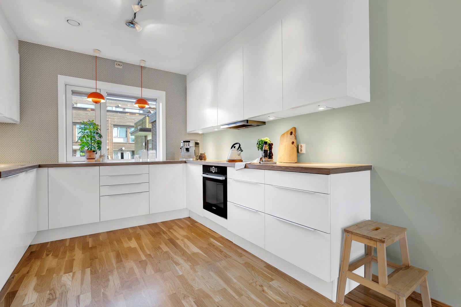 Kjøkkenet er godt ivaretatt og har fått tilstandsgrad 1 (TG1) på absolutt alle punkter. Galleribilde