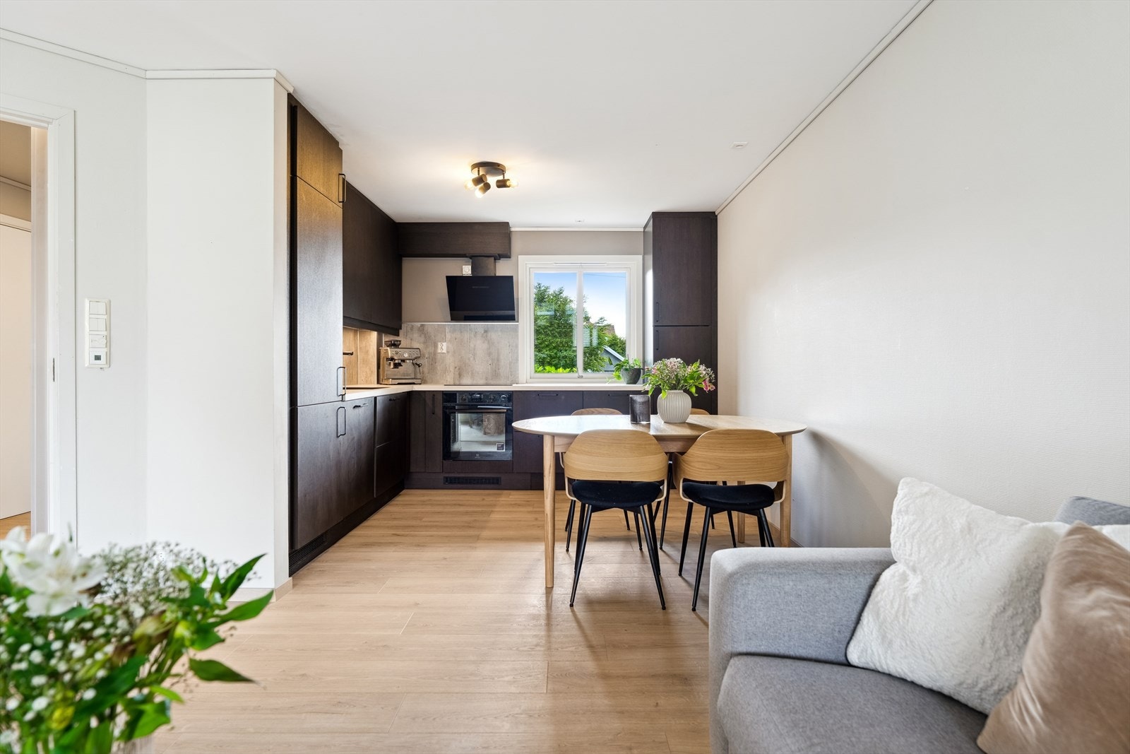 Kjøkken og stue Galleribilde