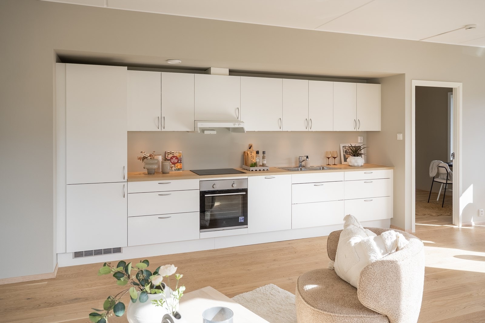 Kjøkkenet fremstår som plettfritt og er vurdert til TG 0 av takstmann. Galleribilde