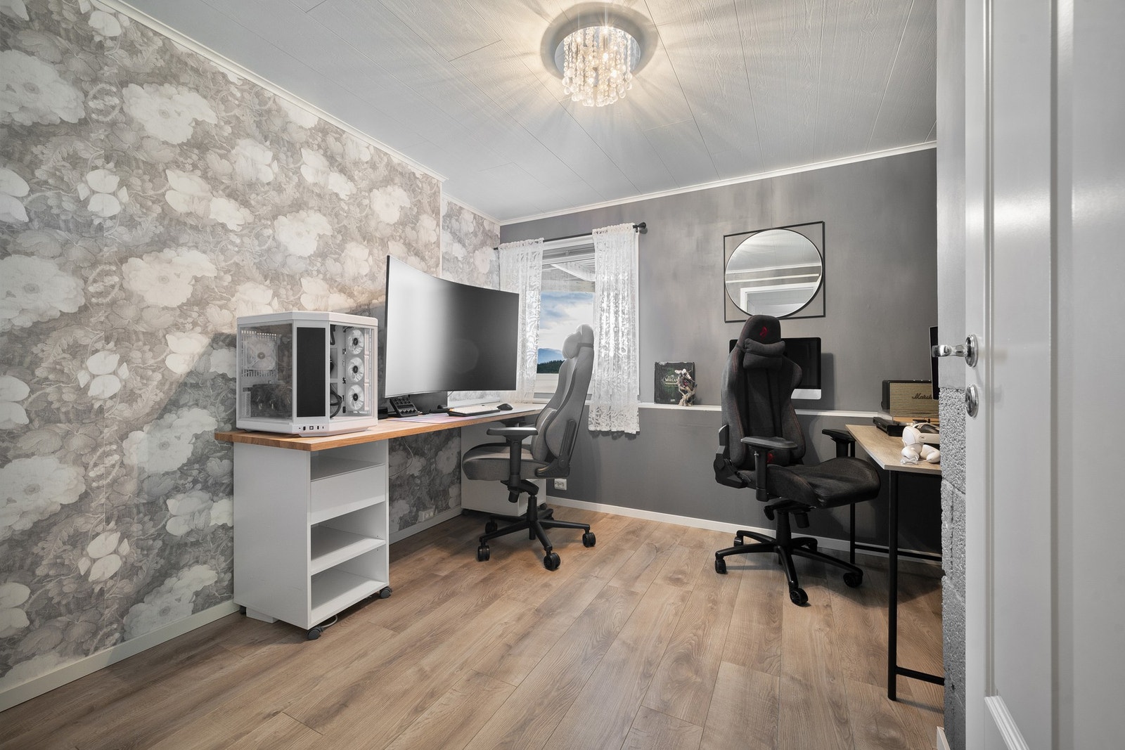 Soverom nummer 4 brukes i dag til kontor Galleribilde