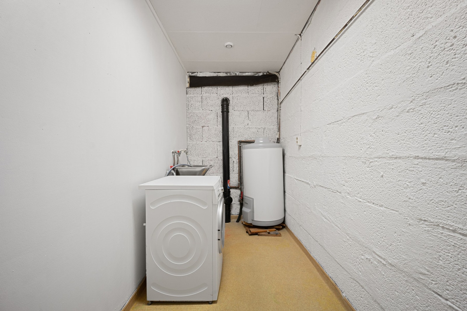 Vaskerom Galleribilde