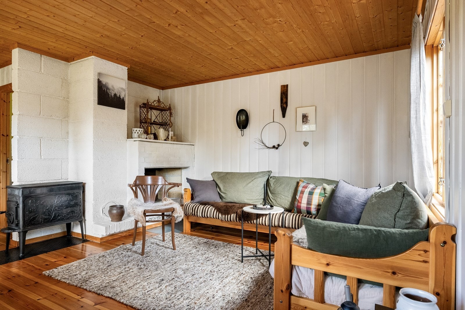 Stue med fyringsmuligheter Galleribilde