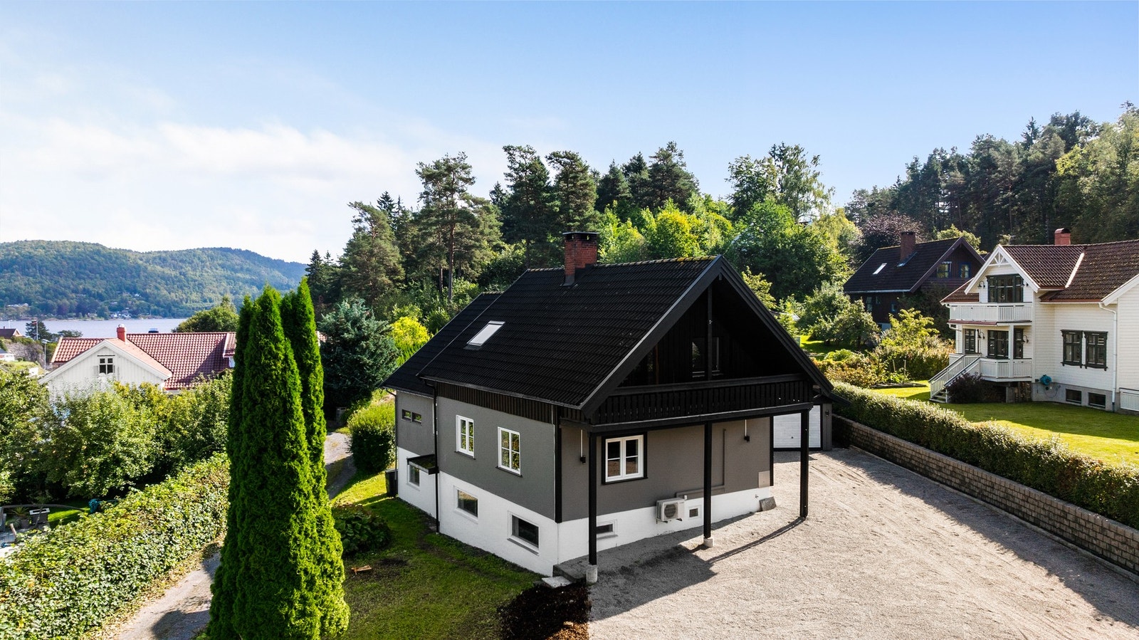 Enebolig med mulighet for utleie i kjeller. Godkjent på tegninger hos kommunen. Galleribilde