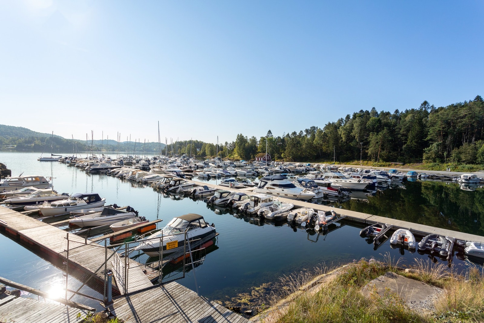 Båthavn rett ved boligen Galleribilde
