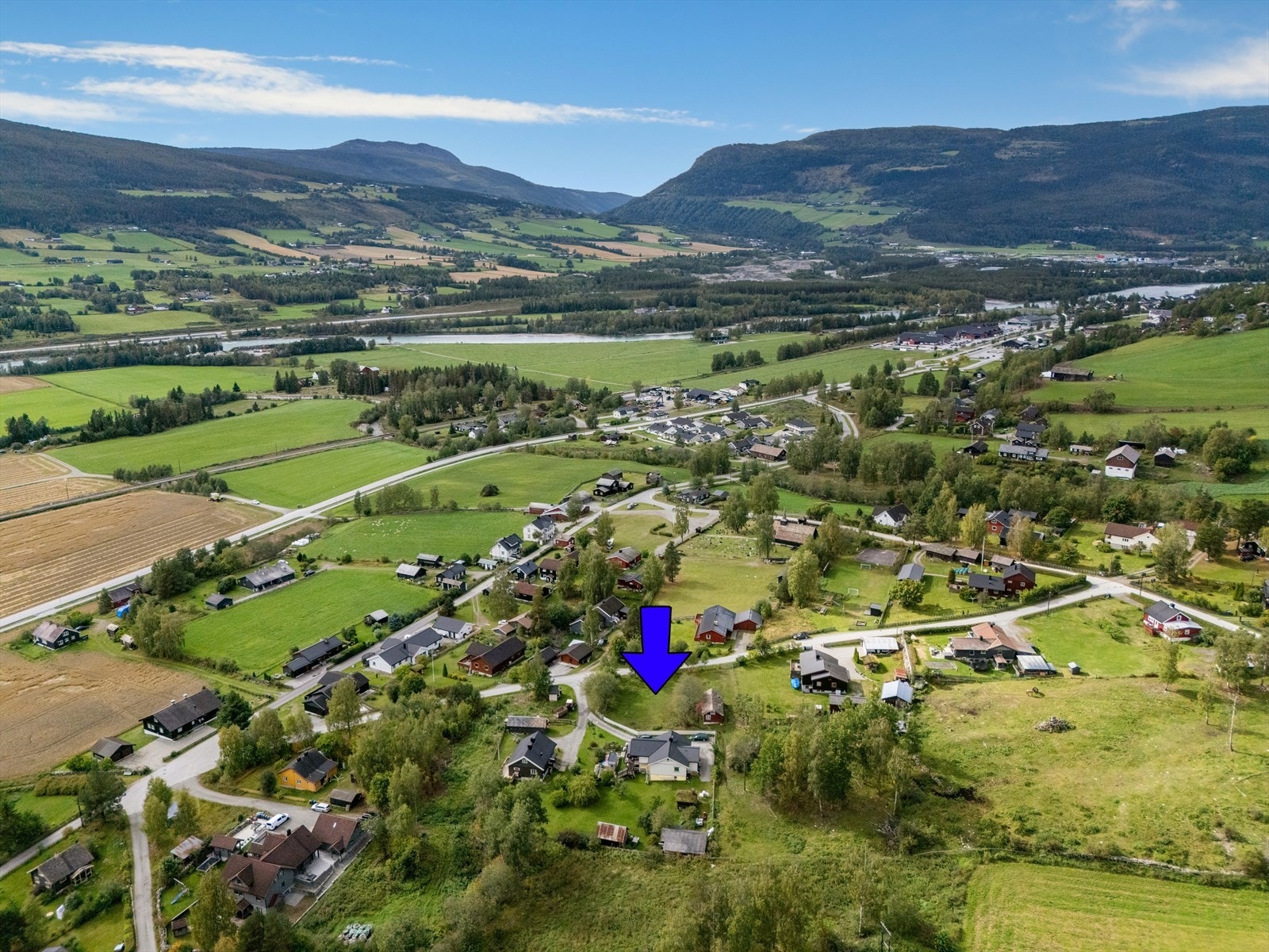 Dette er et landlig og rolig område som passer godt for barnefamilier. Galleribilde