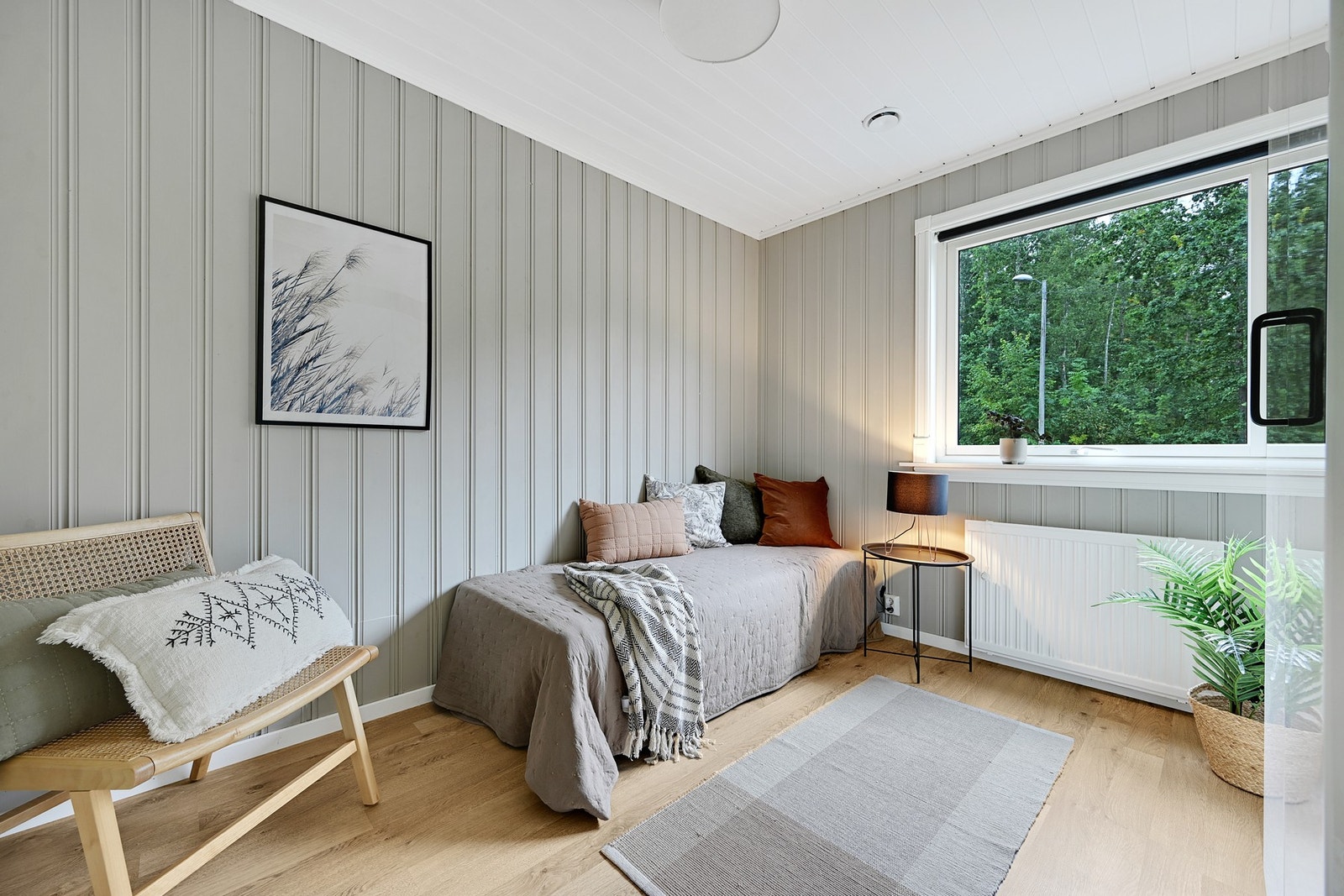 Soverom nr. 2. Hovedetasjens inneklima blir godt ivaretatt med balansert ventilasjon. Galleribilde