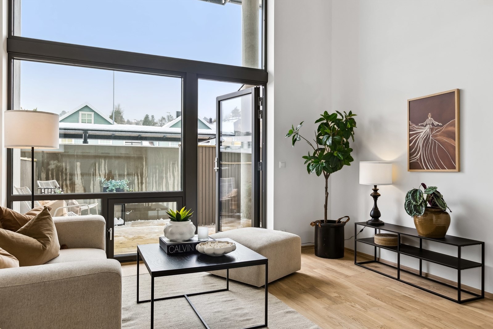 Velkommen til Odd Husbys veg 6B - Nå har du muligheten til å sikre deg denne lekre og splitter nye 2-roms selveierleiligheten på Dalgård. Galleribilde