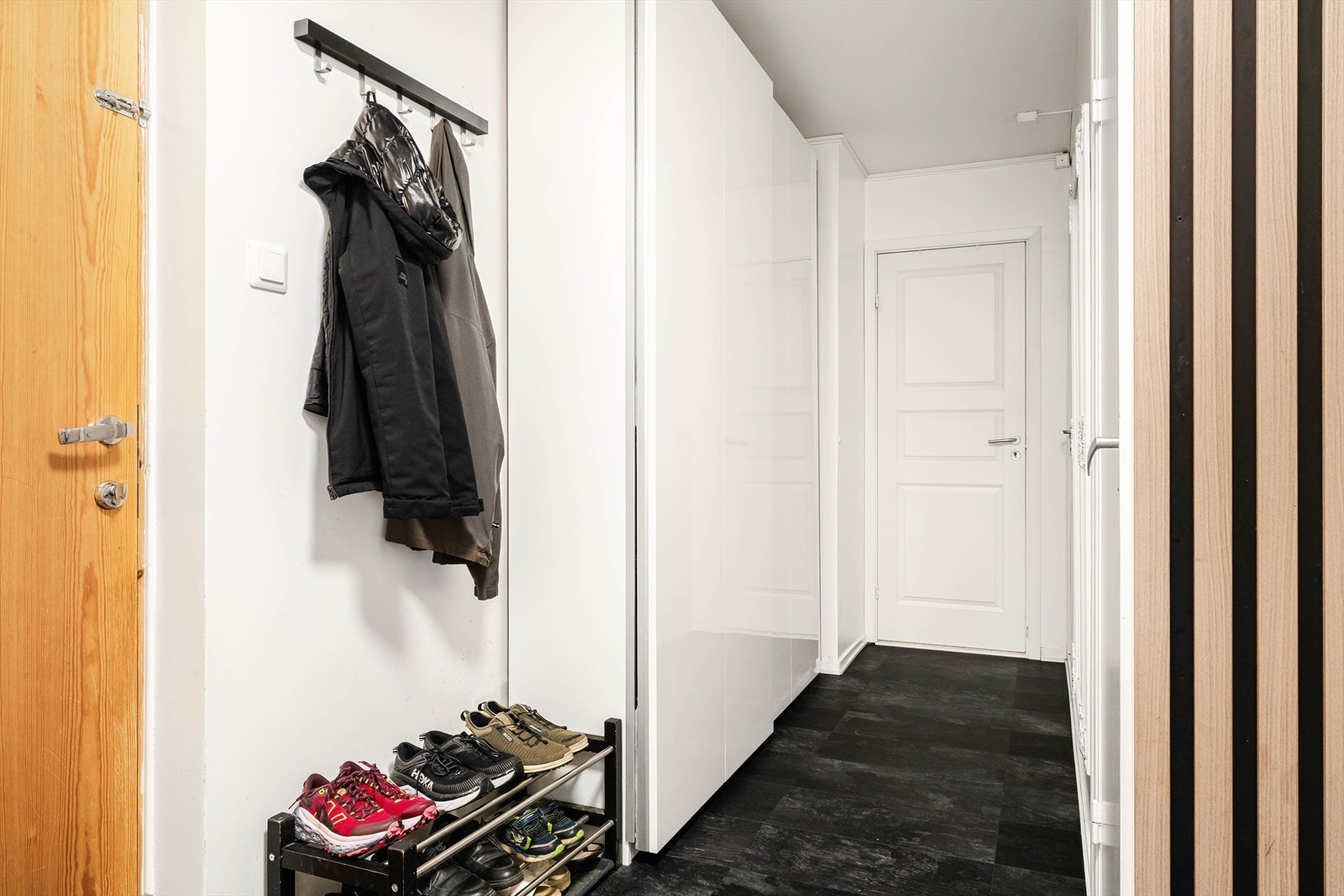 Her er det god plass til oppbevaring. Galleribilde