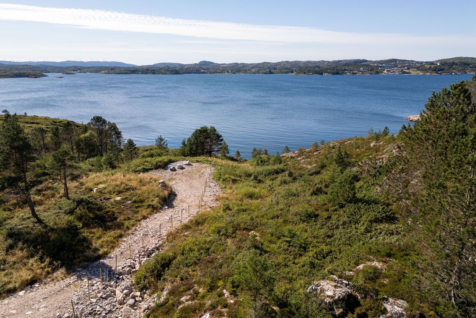 Skjærgården og havområdene utenfor Hitra kan by på noen av Nordens beste områder for fiske og dykking Galleribilde