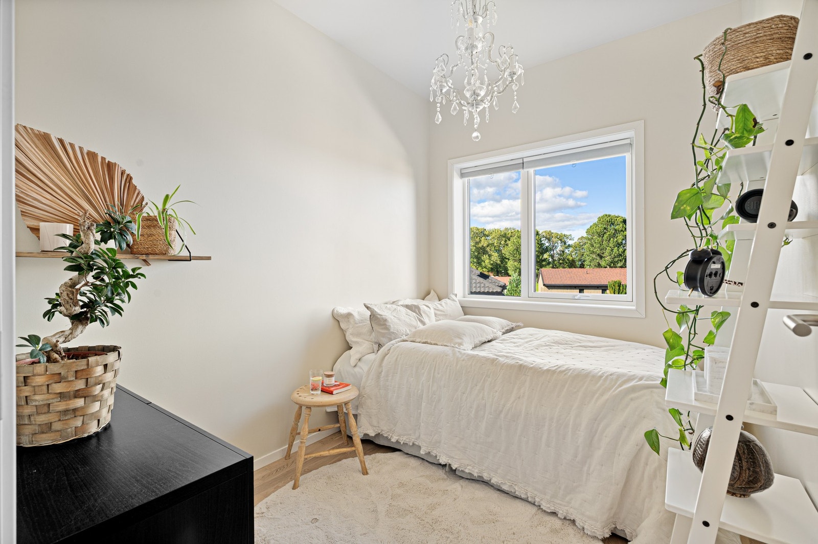 Soverom 3 måler ca. 7m². Galleribilde