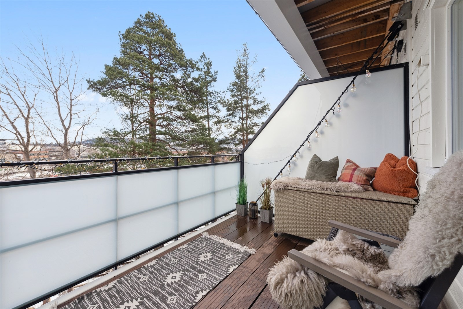 Det er utgang fra stuen er til balkongen. Galleribilde