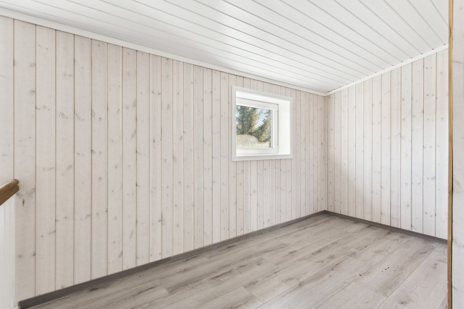 I gangen er det plass for et ev. kontorhjørne Galleribilde