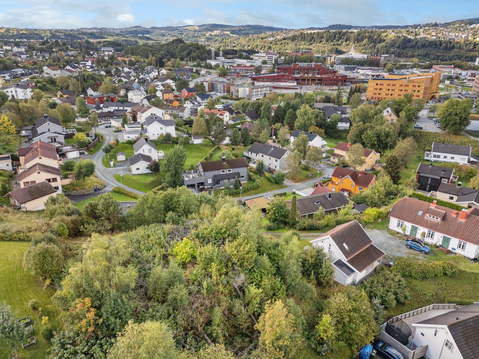 Det er kort vei til både Estanstadmarka og Nardo Centeret. Galleribilde