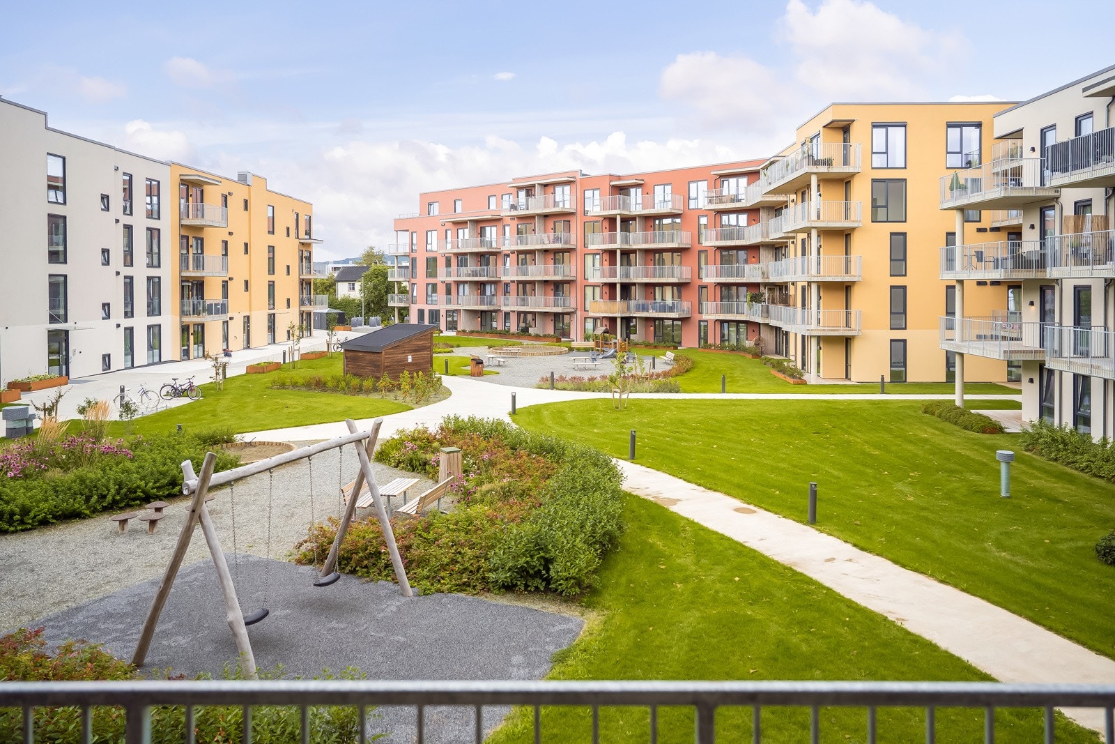 Flott og sentral beliggenhet i et nyetablert område i Stjørdal sentrum. Galleribilde