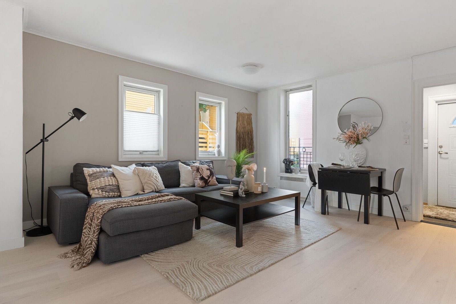 Velkommen til Nonnegata 22C - romslig 3-roms selveierleilighet med en ettertraktet beliggenhet på populære Møllenberg. Galleribilde