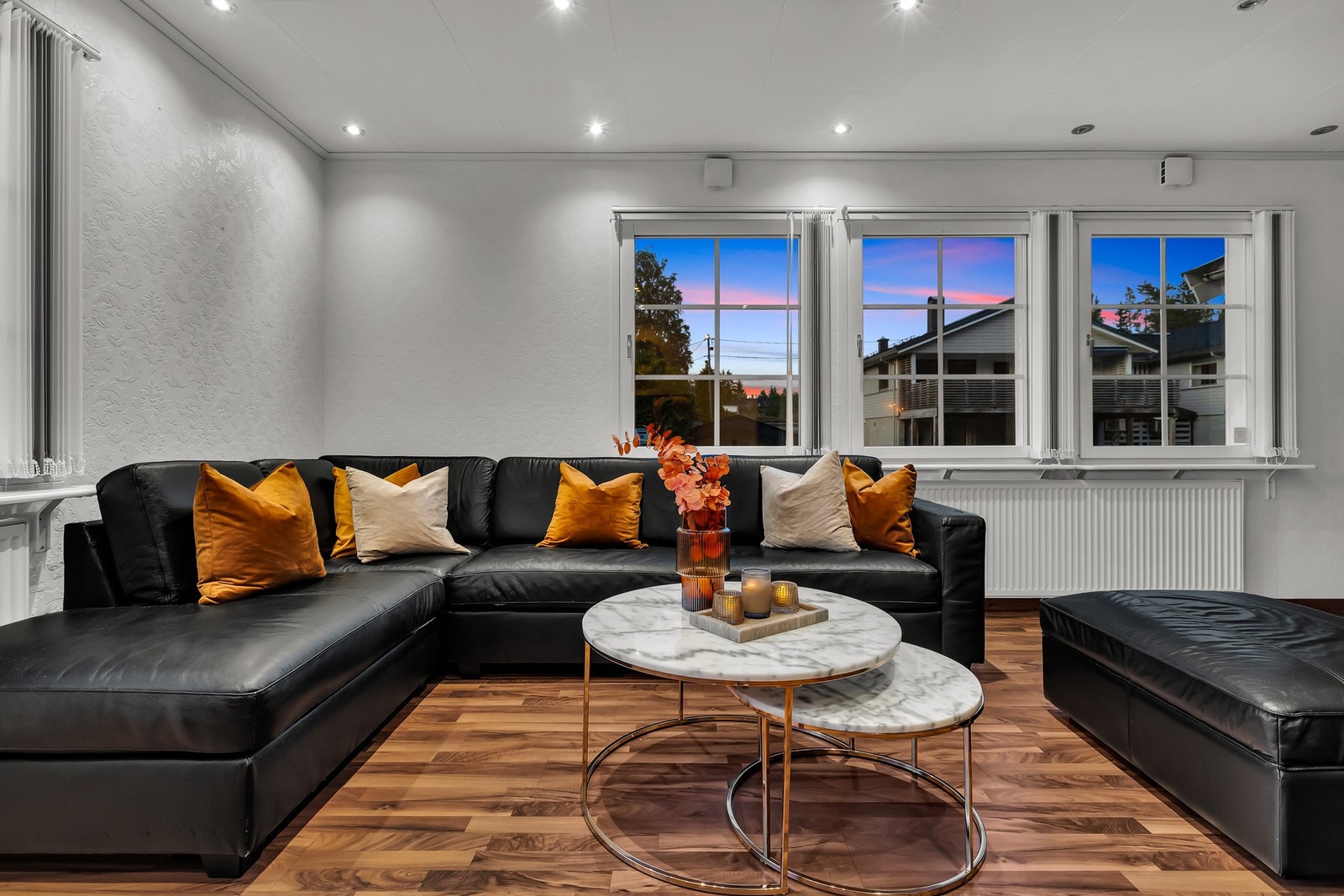 Boligen har en skjermet og privat beliggenhet. Galleribilde