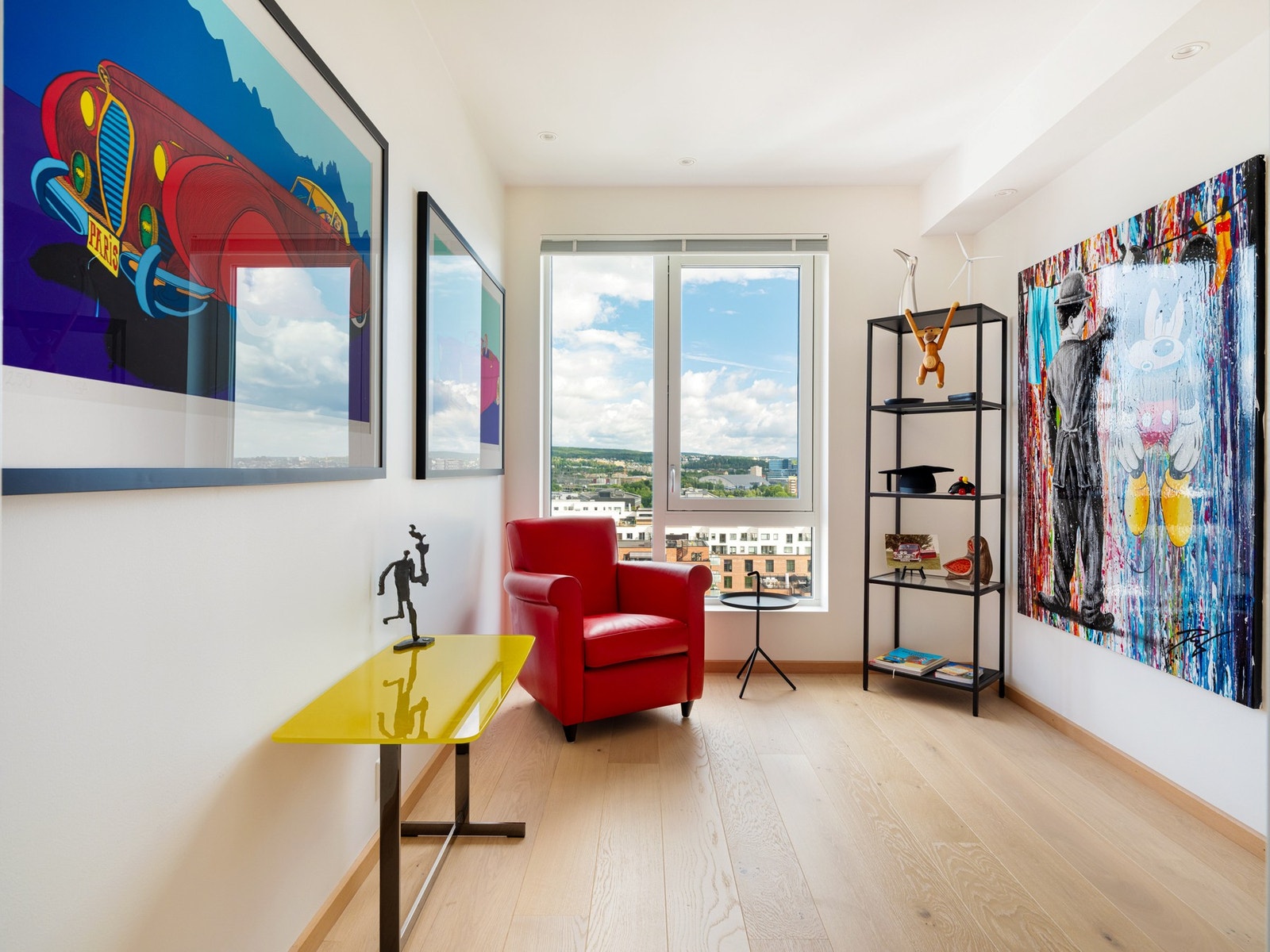 Soverom 2 med vinduer mot øst. Galleribilde