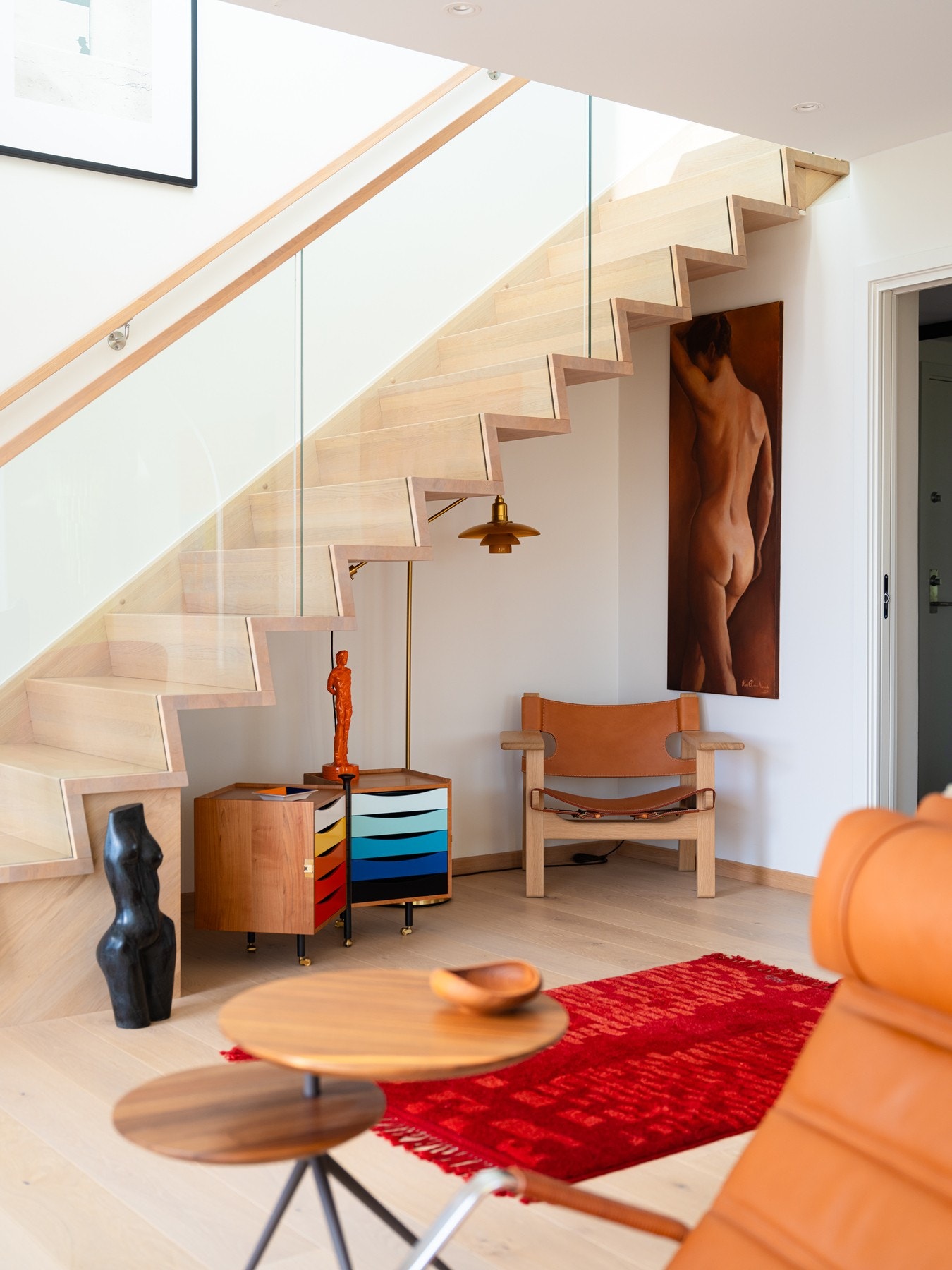 Dype inntrinn som gjør trappen behagelig å gå i. Galleribilde