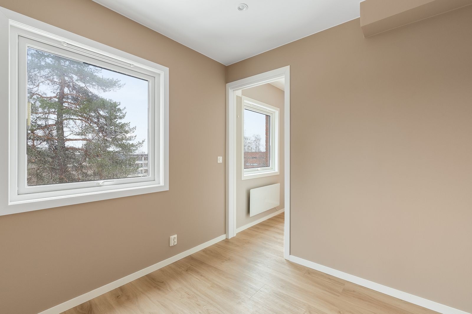 Utgang til kjøkken fra soverom Galleribilde