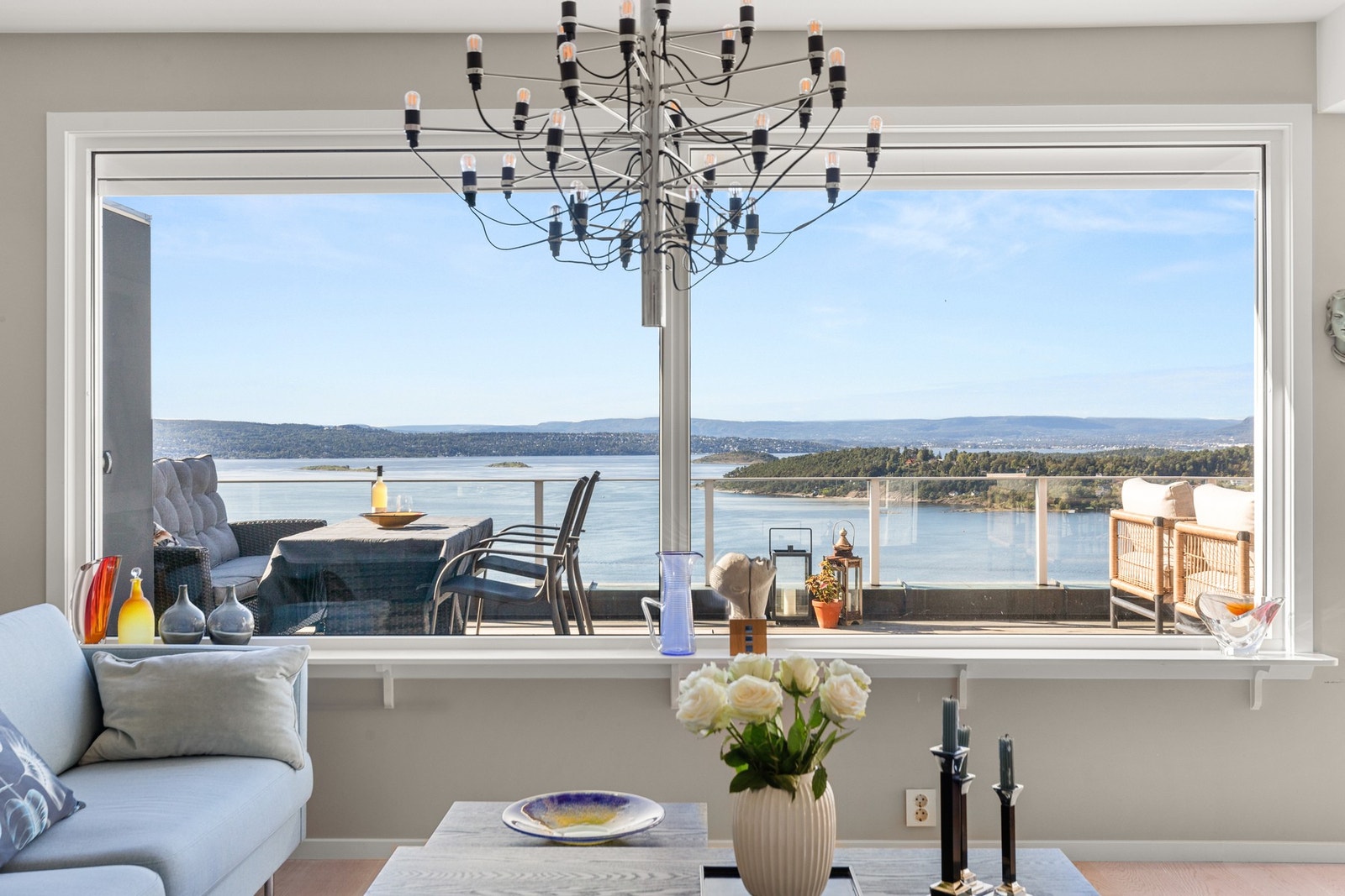 Magisk utsikt fra stuen. Galleribilde