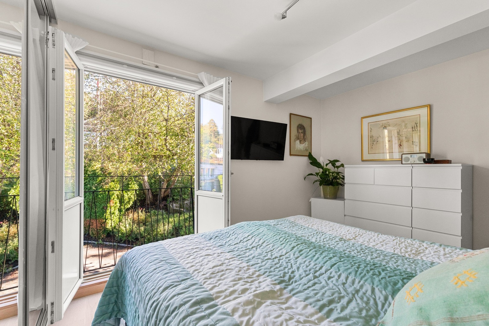 Hovedsoverom med fransk balkong. Galleribilde