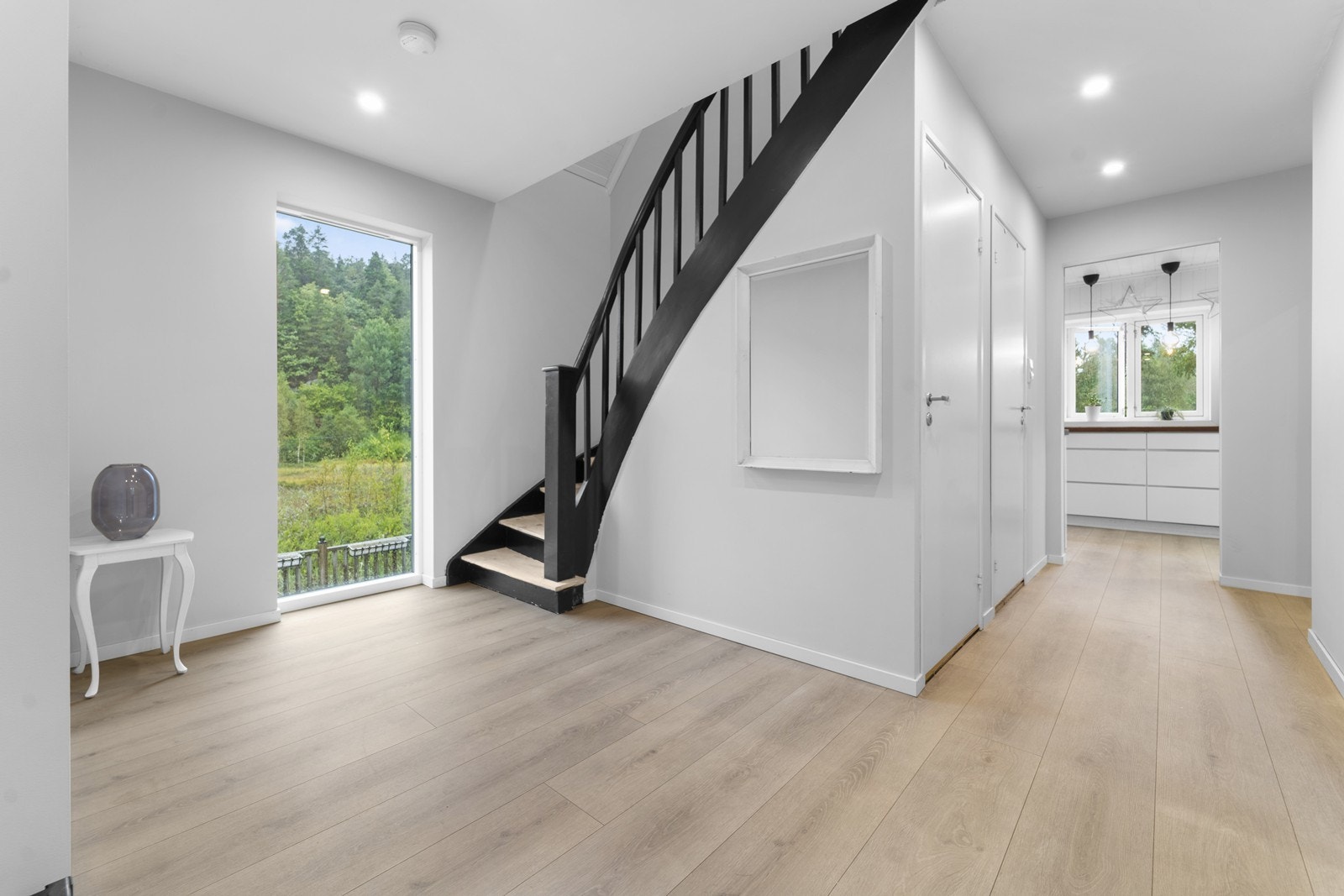 Vi tar turen opp. Galleribilde