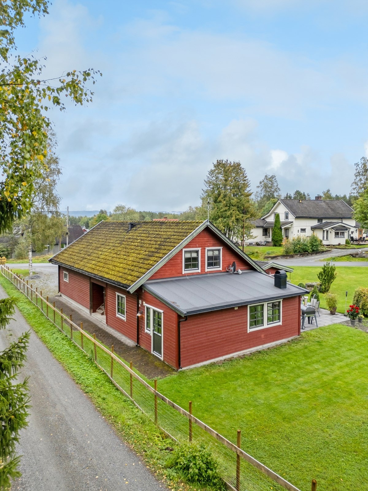 Med kort vei til Solvin skole og flere barnehager er dette et ideelt område for barnefamilier. Galleribilde