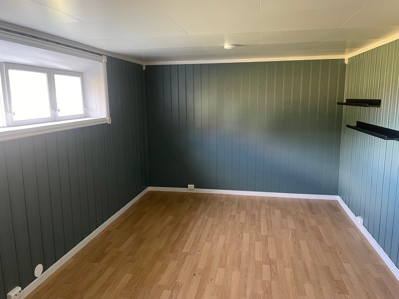 Kjellerstue sokkel Våningshus Galleribilde