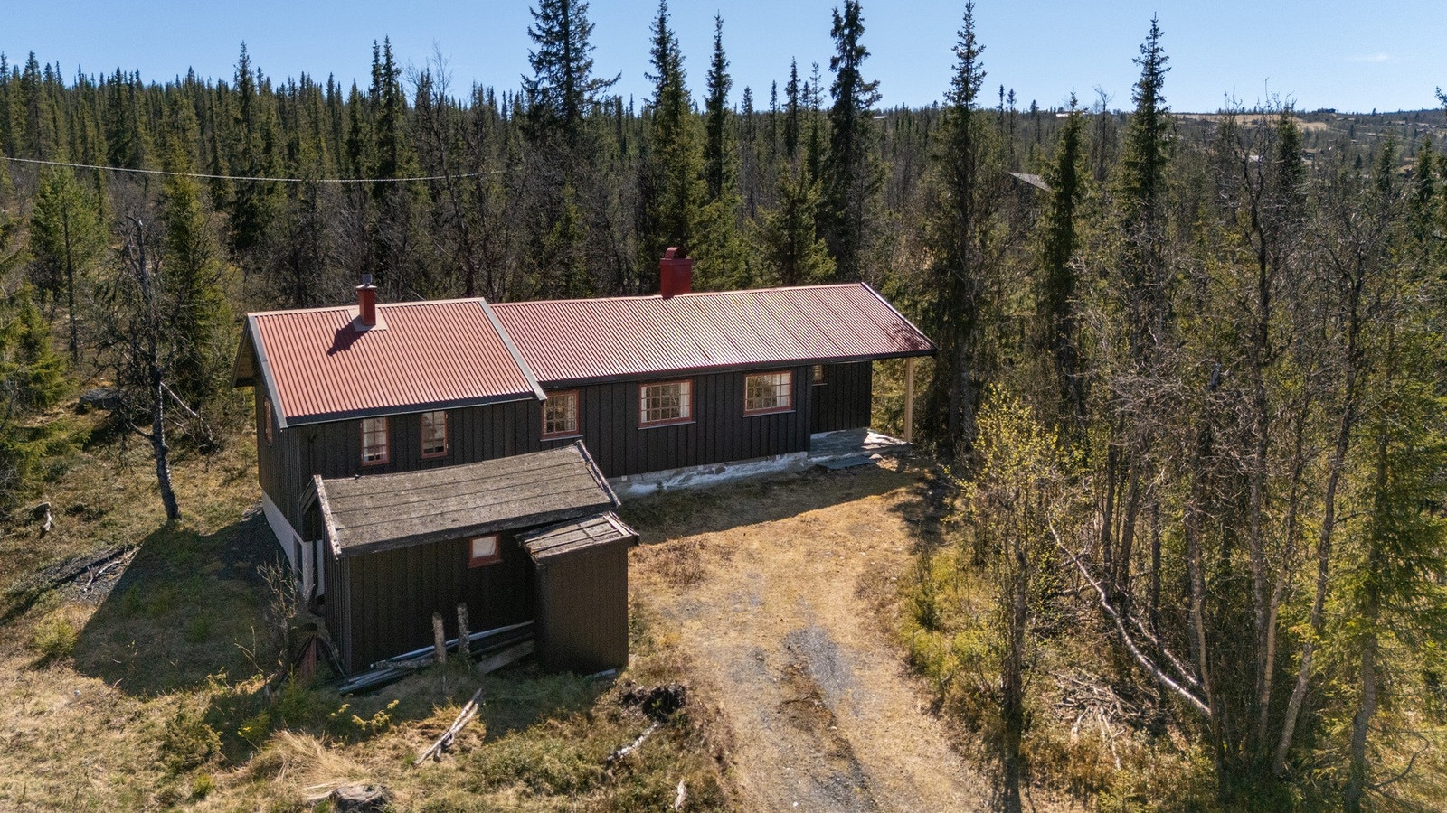 Hytta er vedlikeholdt opp gjennom årene og har en fin planløsning Galleribilde