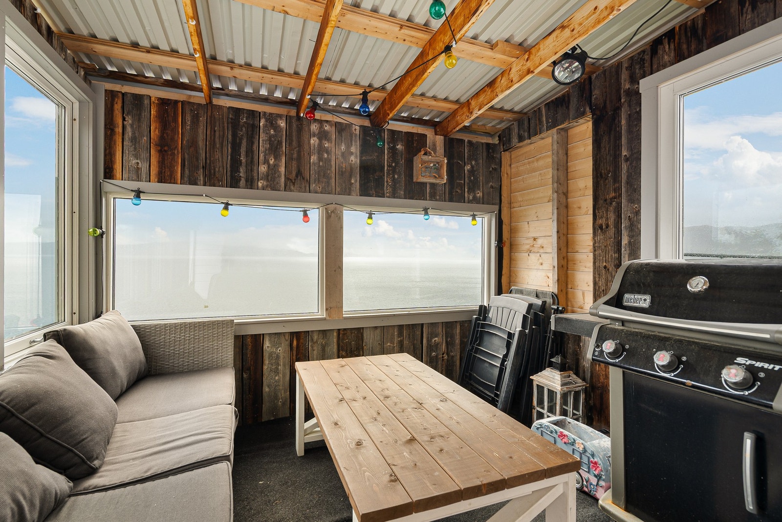 Sommerstue. Galleribilde