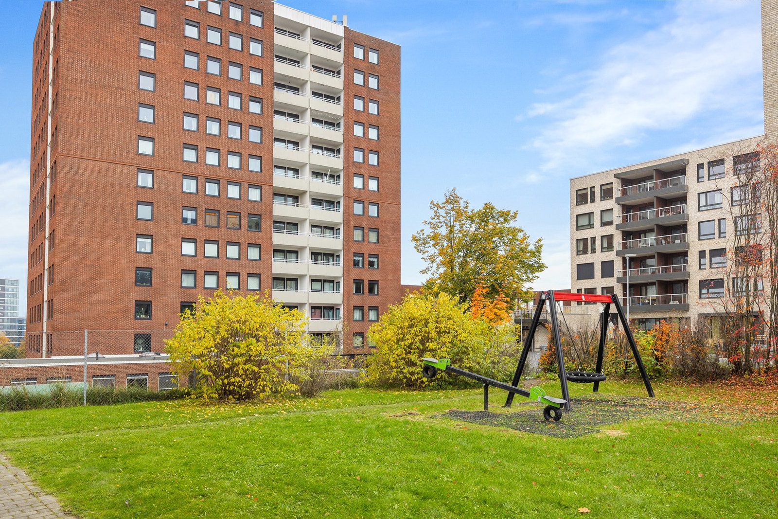 Det er kort vei til søndagsåpen Joker, buss, flere kjøpesentre og frodige parker. Galleribilde