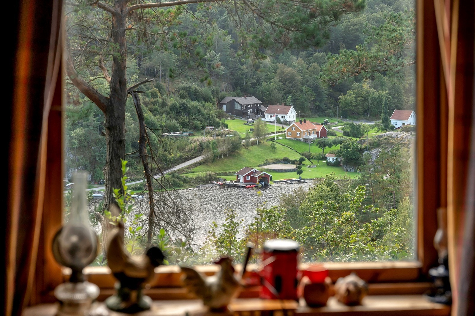 Nydelig utsikt fra stuevinduet Galleribilde