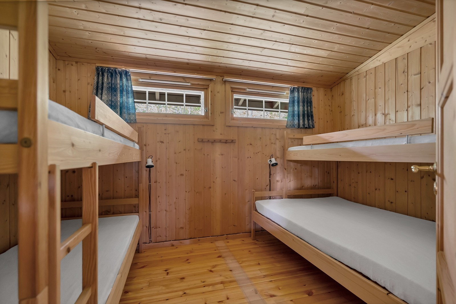 Soverom - mange sengeplasser Galleribilde