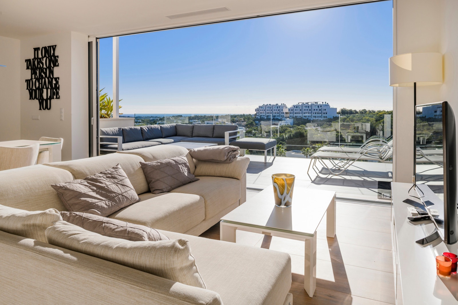 Image 0 Galleribilde