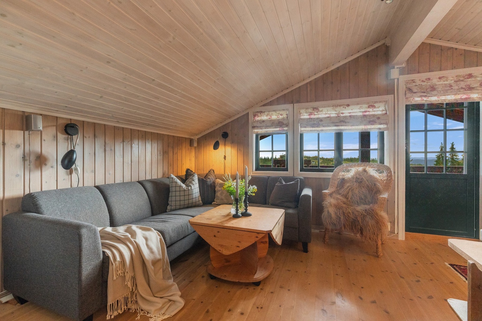 Adkomst ut til balkong Galleribilde