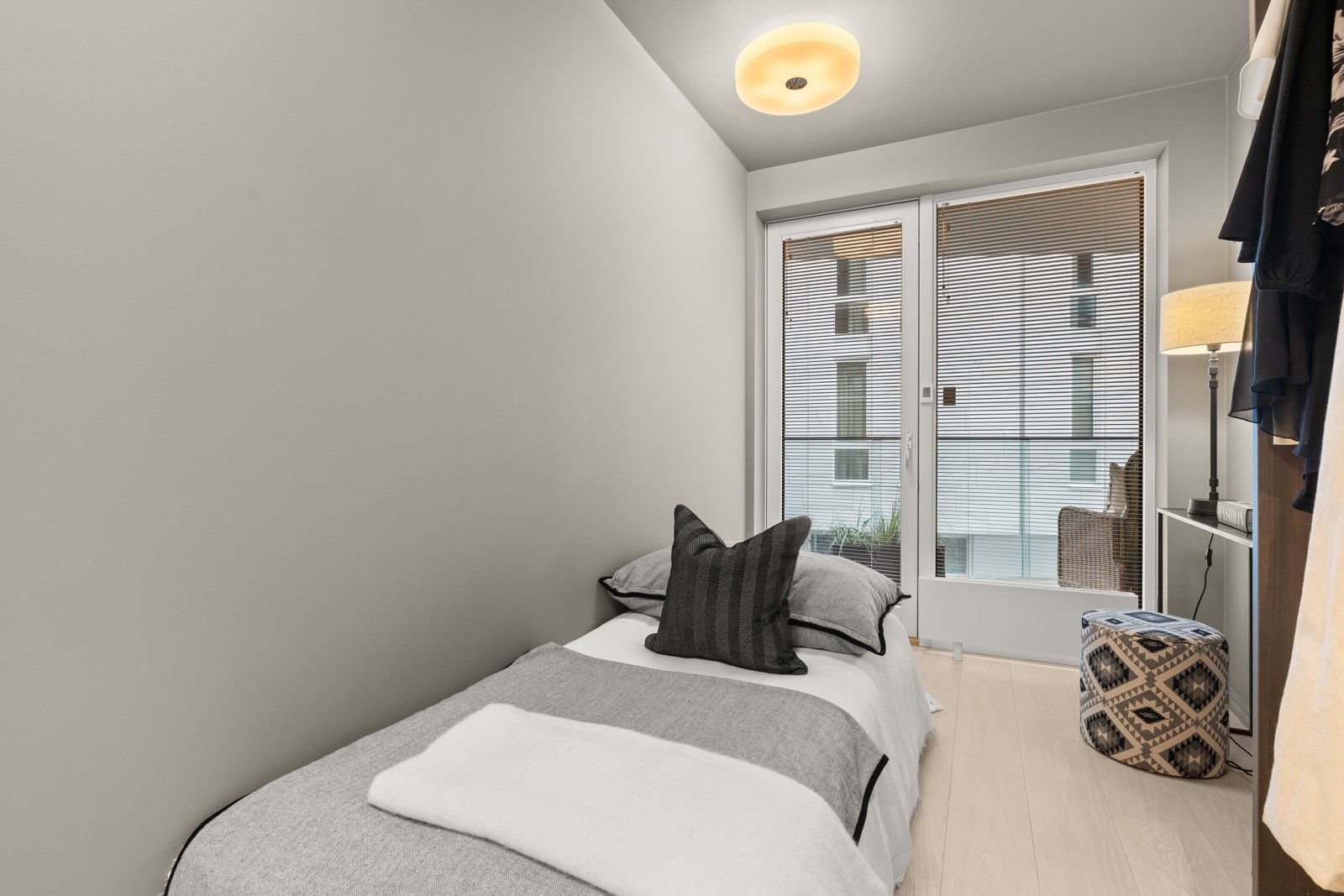 Også boligens andre soverom er av god størrelse. Galleribilde