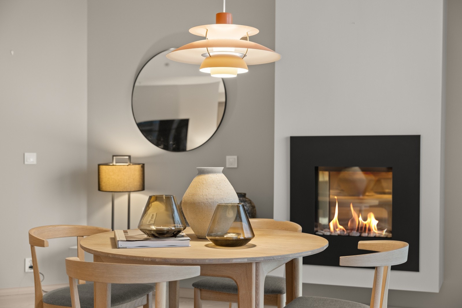 Gasspeisen siker ekstra varme på kalde vinterdager og gir rommet en lun atmosfære. Galleribilde