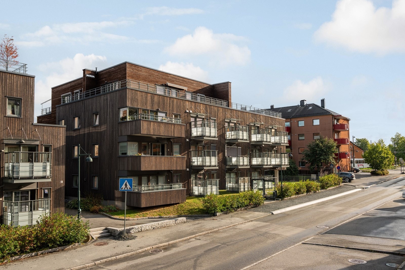 Området er svært attraktivt med kort avstand til alle servicefunksjoner. Galleribilde