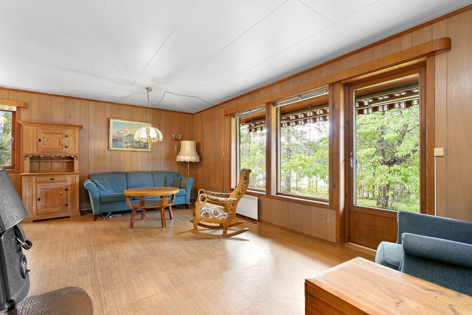 Fra stua er det også utgang til hagen. Galleribilde