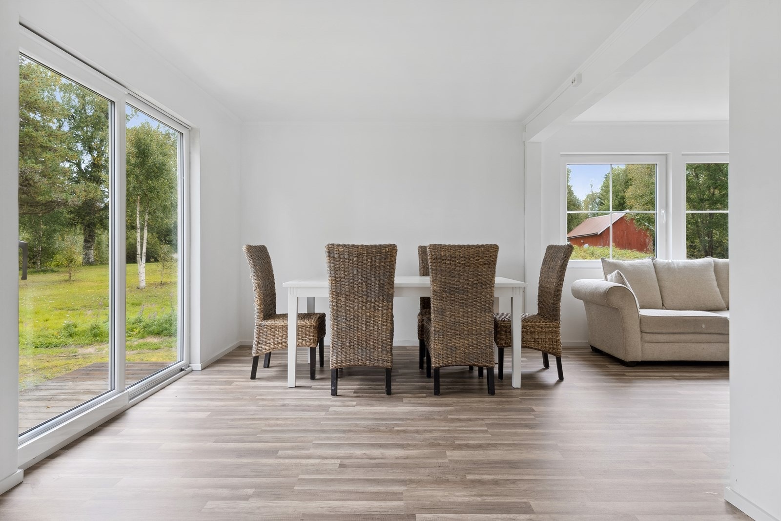 Møbler i eiendommen medfølger! Galleribilde