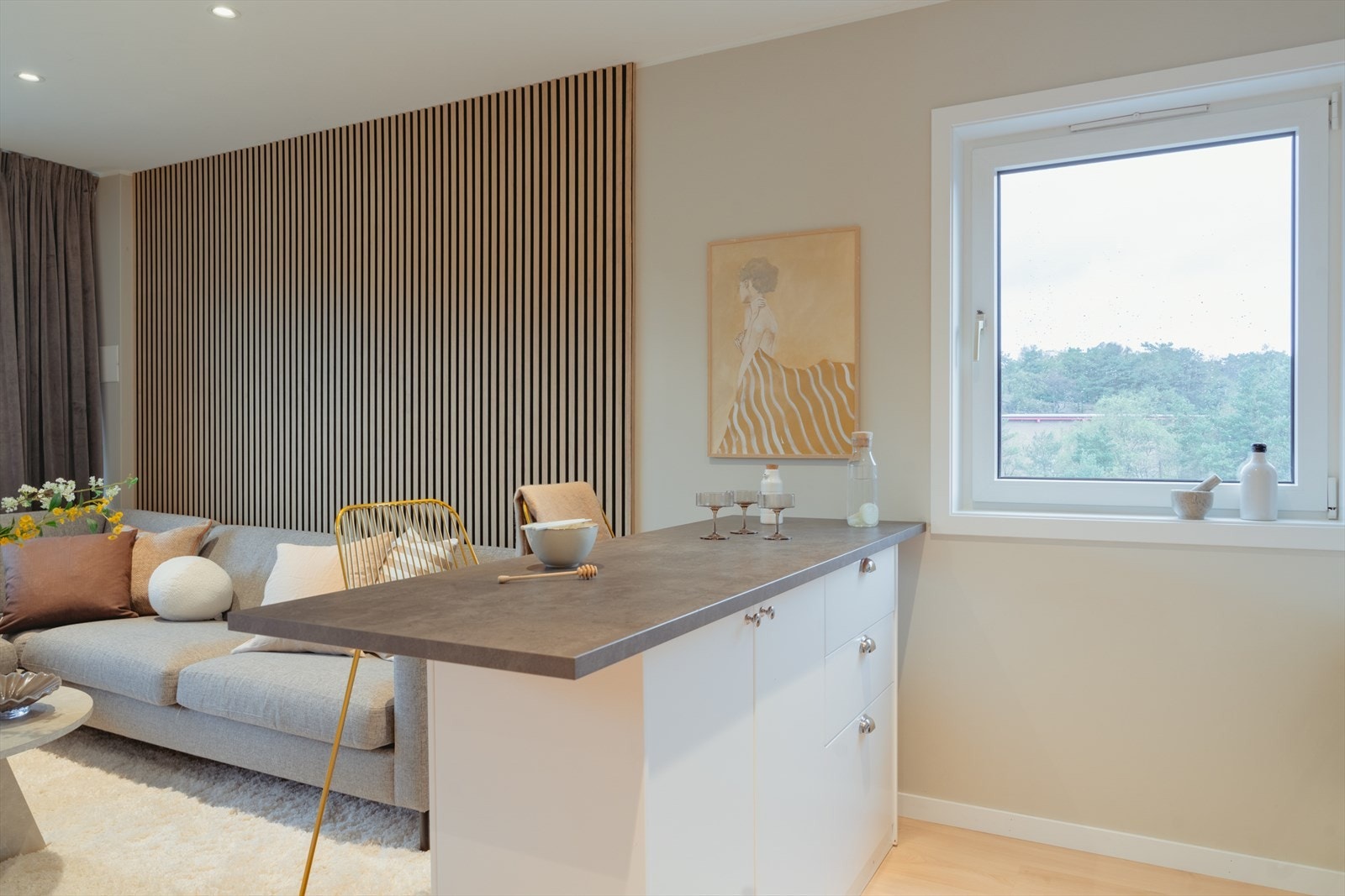 Her er det lett å være sosial mens du lager mat. Galleribilde