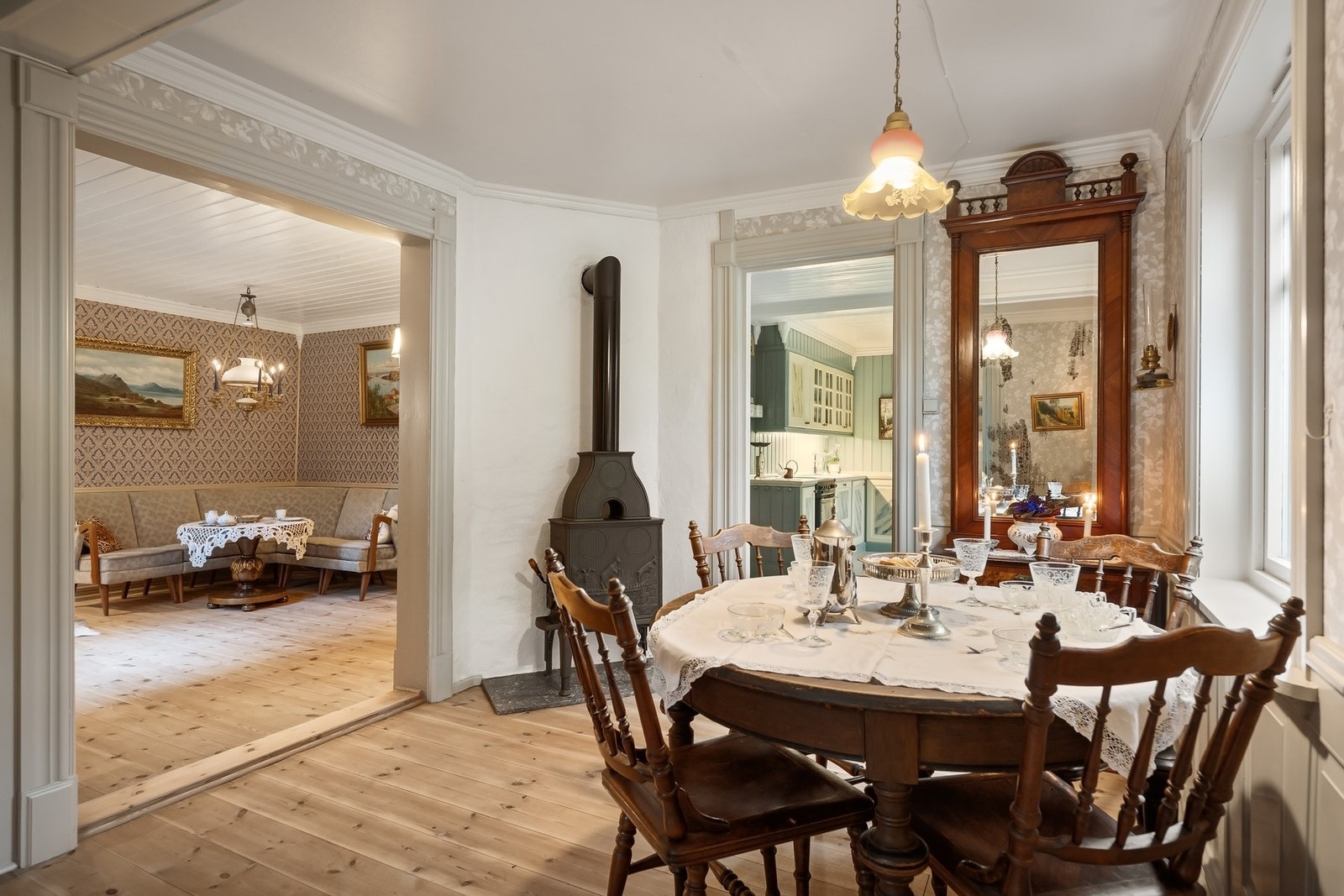 En unik og sjarmerende eiendom med fine detaljer. Galleribilde