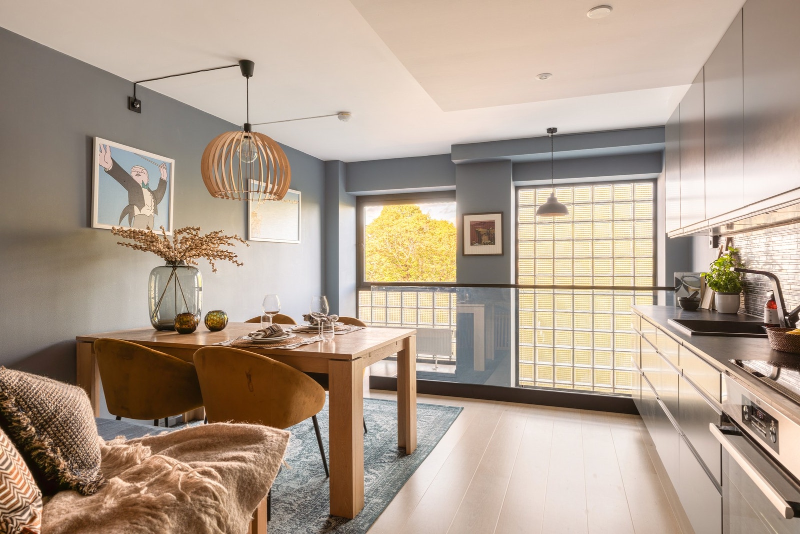 Et lyst og tiltalende hjem over to etasjer. Galleribilde