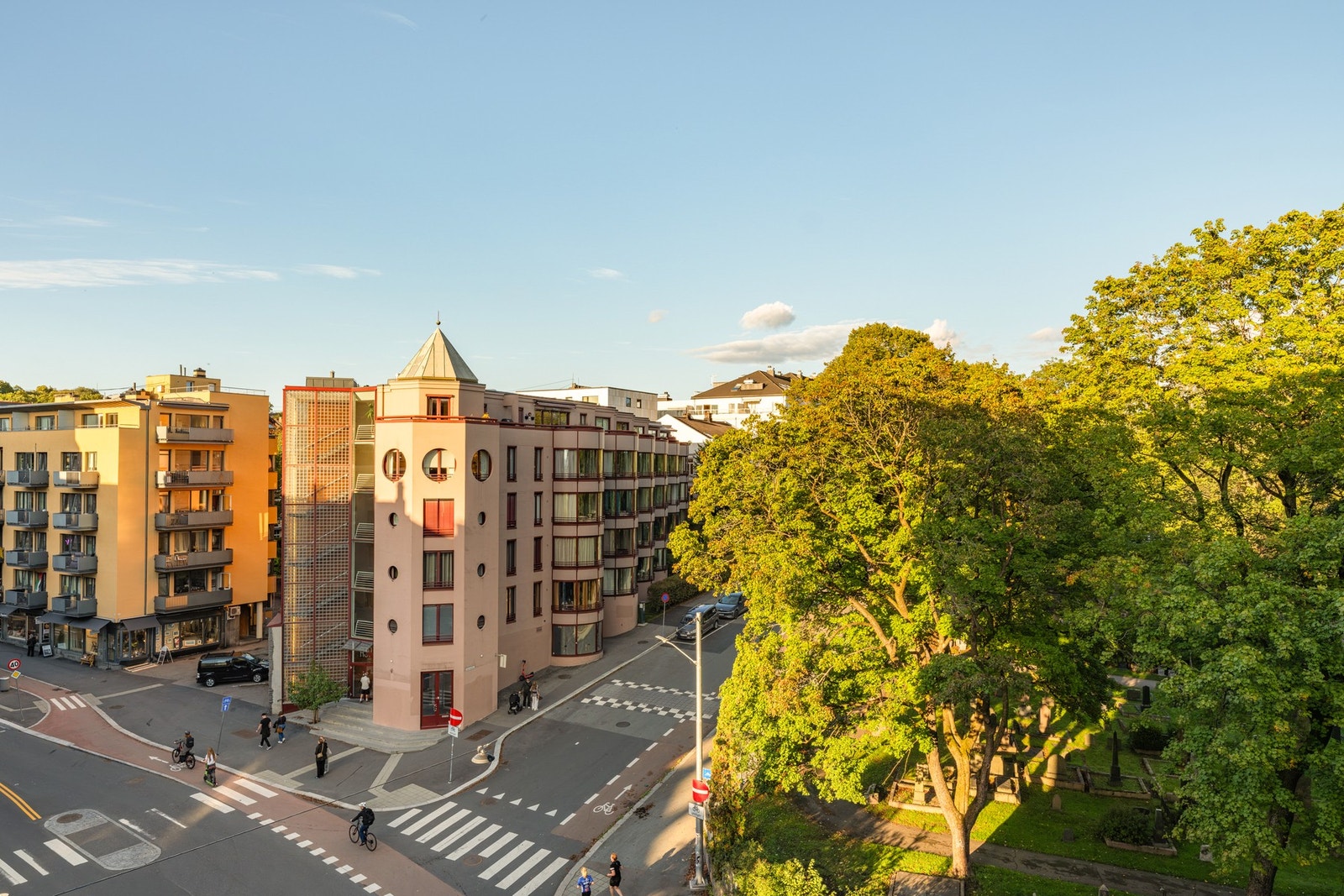 Leiligheten har en meget sentral beliggenhet på populære St. Hanshaugen. Galleribilde