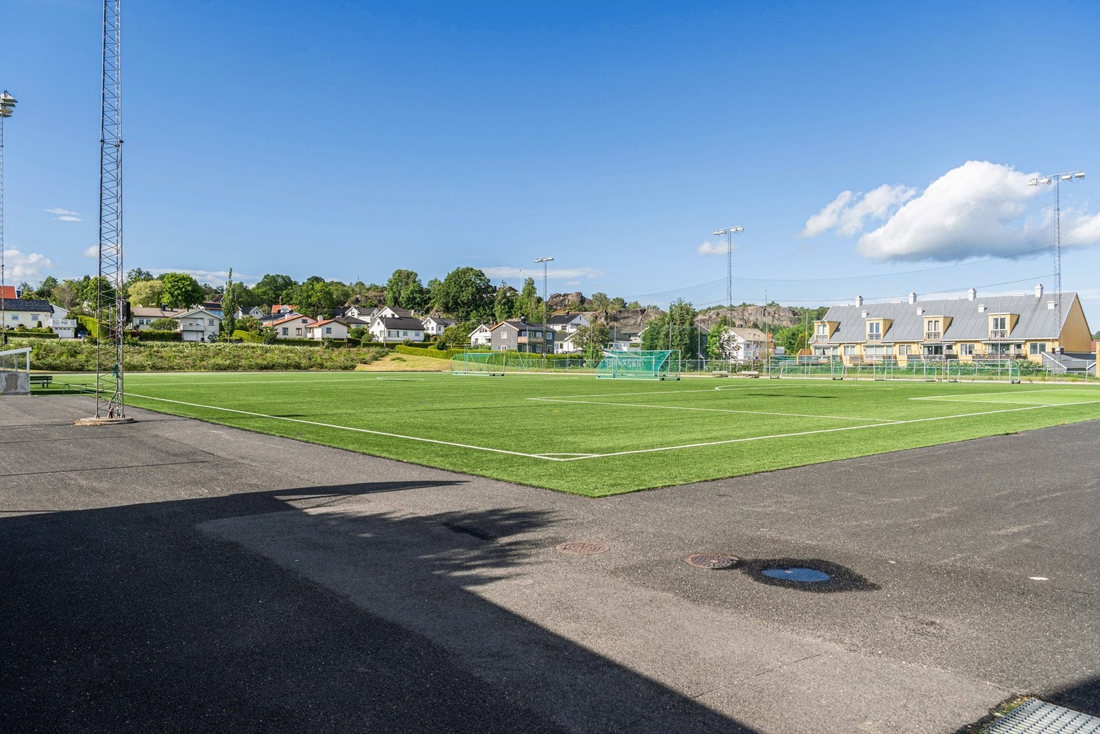 Fotballbane i nærområdet. Galleribilde